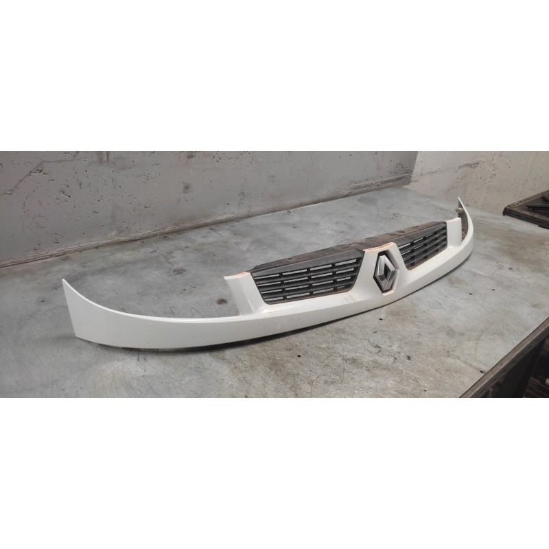 Recambio de rejilla delantera central para renault kangoo (f/kc0) authentique referencia OEM IAM - Blanco 2