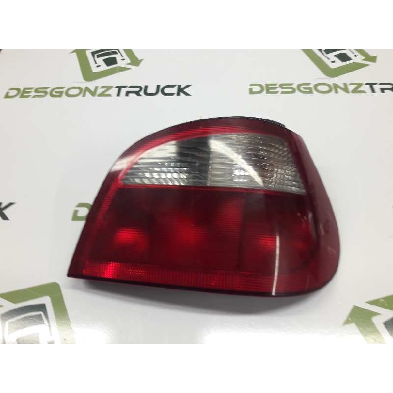 Recambio de piloto trasero derecho para renault megane i fase 2 berlina (ba0) 1.9 dci diesel cat referencia OEM IAM 7700428321 - Gris
