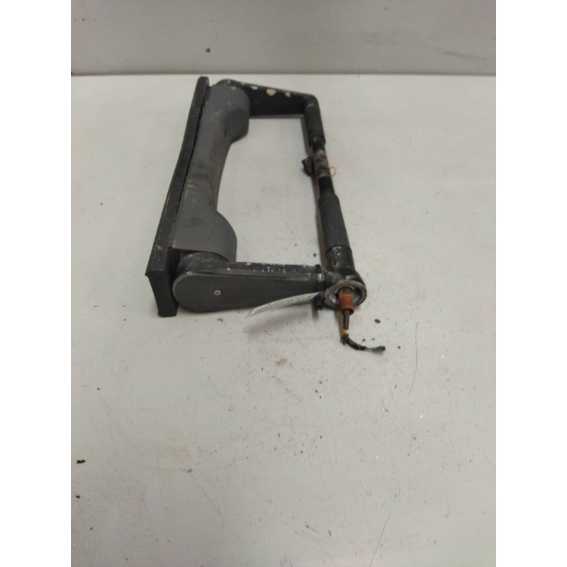 Recambio de brazo retrovisor derecho para renault magnum ab 2005 12.8 diesel referencia OEM IAM - Blanco 3