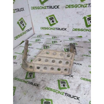 Recambio de peldaño izquierdo para renault trucks dg 260.20 referencia OEM IAM   