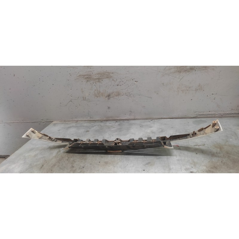 Recambio de rejilla delantera central para renault kangoo (f/kc0) authentique referencia OEM IAM - Blanco 5