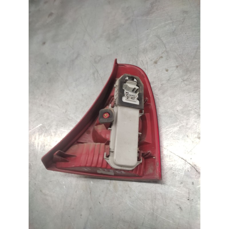 Recambio de piloto trasero izquierdo para renault clio ii fase ii (b/cb0) authentique referencia OEM IAM - Blanco 2