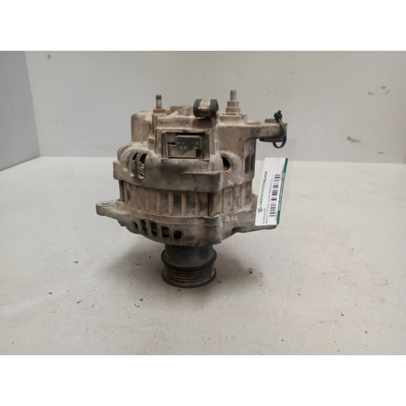 Recambio de alternador para renault hr xxx.18/26 premium 01  11.1 diesel referencia OEM IAM 5001866377  90a