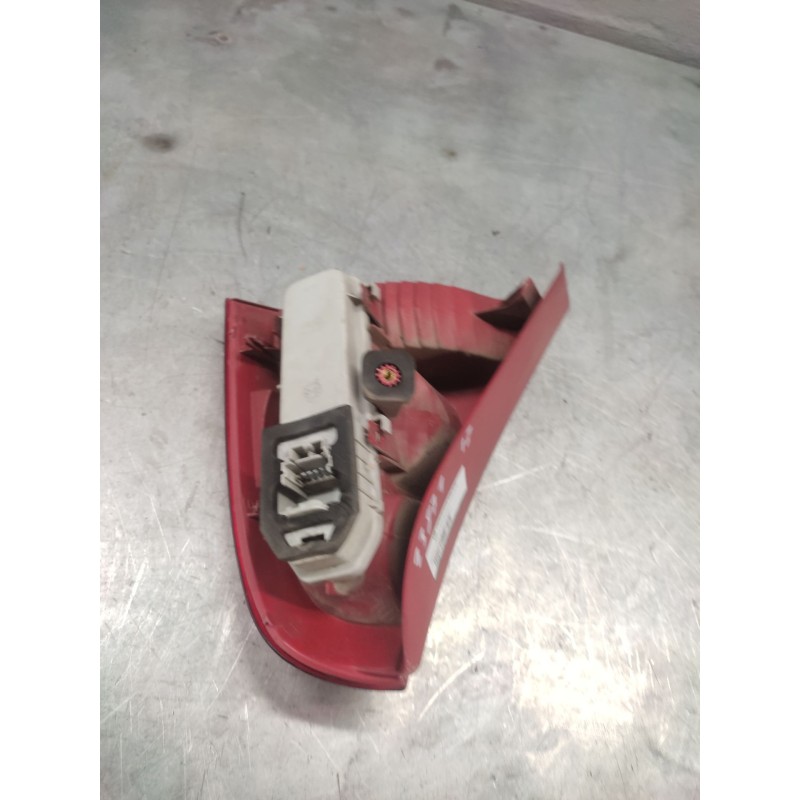Recambio de piloto trasero izquierdo para renault clio ii fase ii (b/cb0) authentique referencia OEM IAM - Blanco 2