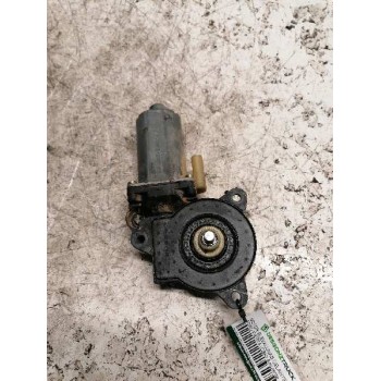 MOTOR ELEVALUNAS DELANTERO DERECHO 0130821939 2 PINS 