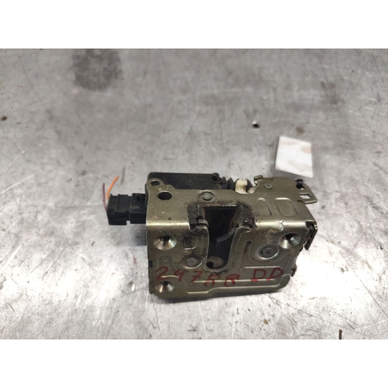 Recambio de cerradura puerta delantera derecha para dacia logan 1.6 cat referencia OEM IAM 4