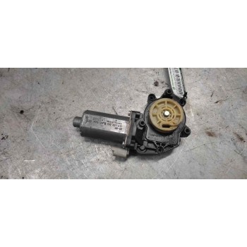 Recambio de motor elevalunas delantero izquierdo para peugeot partner (s1) 1.9 diesel referencia OEM IAM 0130821411 2 PINS 