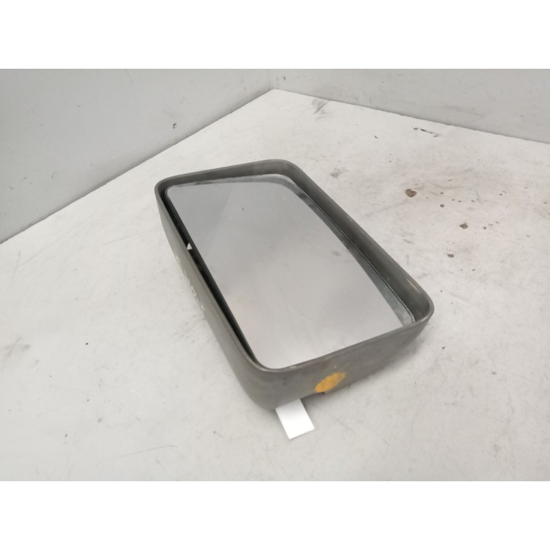 Recambio de retrovisor izquierdo para iveco stralis (ad/at) fg at y / p 6x2 larga distancia referencia OEM IAM   