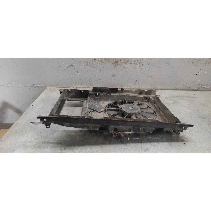 Recambio de electroventilador para peugeot 308 confort referencia OEM IAM - Negro 2