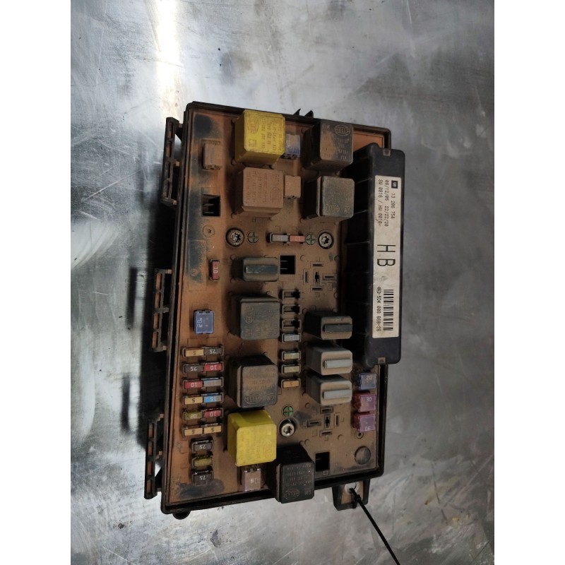 Recambio de bsm caja fusibles para opel astra gtc 1.9 cdti referencia OEM IAM 13206754  5DK00866838