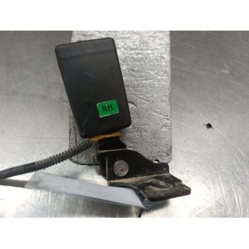 Recambio de enganche de cinturon trasero derecho para hyundai i30 (gd) 1.6 crdi referencia OEM IAM   