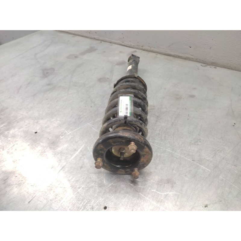 Recambio de amortiguador delantero derecho para mitsubishi pajero referencia OEM IAM 341251KYB  