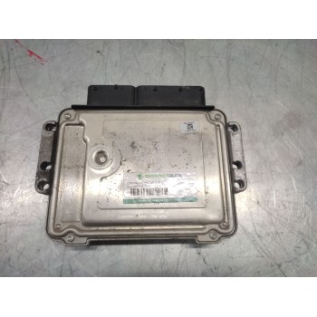 Recambio de centralita motor uce para kia carens (un) concept referencia OEM IAM 0281014568  6911327487