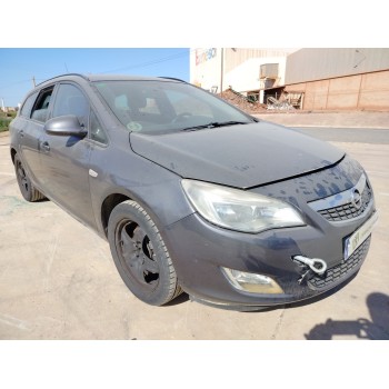 opel astra j sports tourer (p10) del año 2011