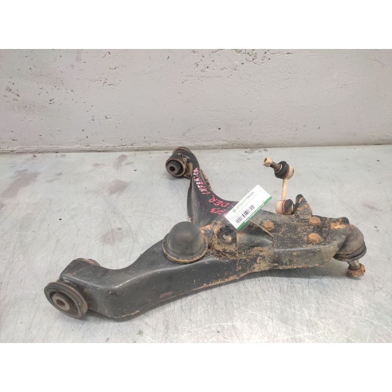 Recambio de brazo suspension inferior delantero derecho para mitsubishi pajero referencia OEM IAM   