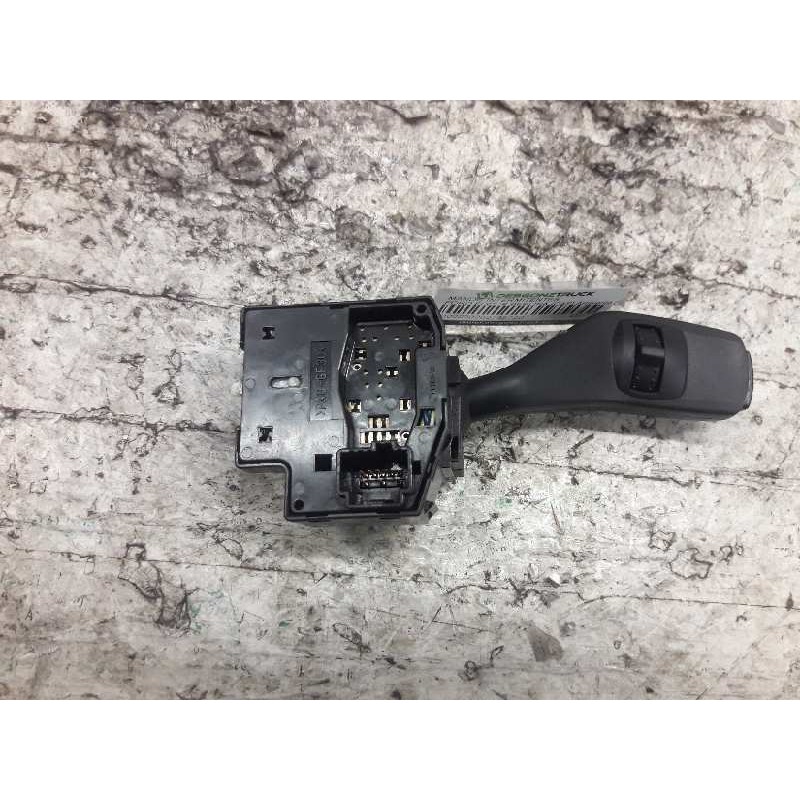 Recambio de mando intermitentes para ford focus berlina (cap) ambiente (d) referencia OEM IAM 1362587 - Negro 2