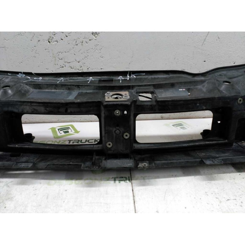 Recambio de panel frontal para renault trafic combi (ab 4.01) 6 - plazas (l2h1) acristalado parcial 2,9t combi largo referencia - Blanco 3