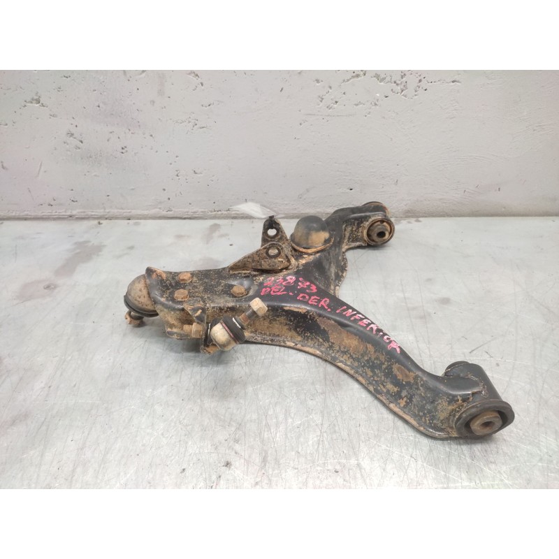 Recambio de brazo suspension inferior delantero derecho para mitsubishi pajero referencia OEM IAM - Azul 3