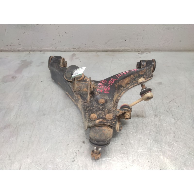 Recambio de brazo suspension inferior delantero derecho para mitsubishi pajero referencia OEM IAM - Azul 4