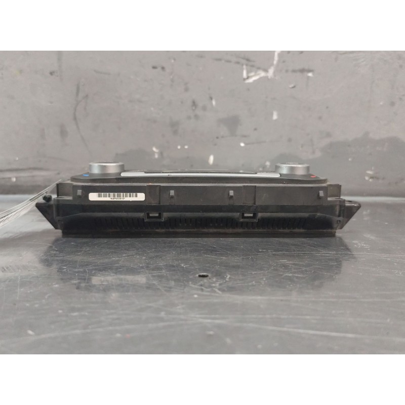 Recambio de mando climatizador para ford focus berlina (cap) ambiente (d) referencia OEM IAM 1463861 W8HA11525 - Negro 2