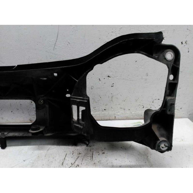 Recambio de panel frontal para renault trafic combi (ab 4.01) 6 - plazas (l2h1) acristalado parcial 2,9t combi largo referencia - Blanco 8