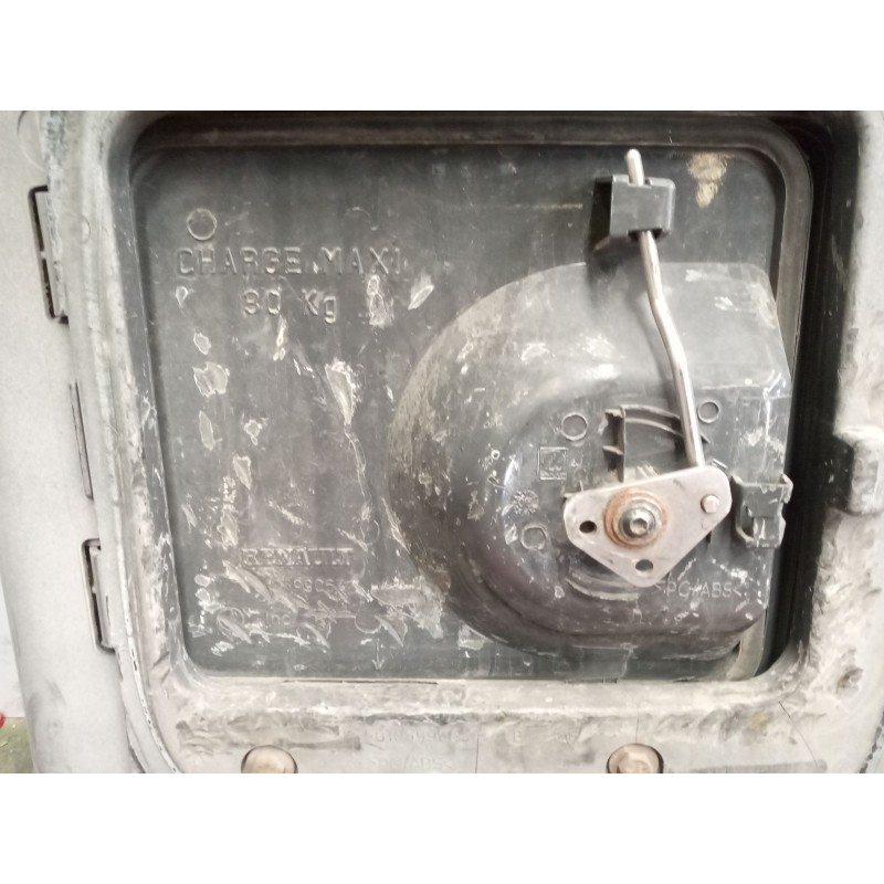 Recambio de peldaño izquierdo para renault magnum ab 2005 12.8 diesel referencia OEM IAM 5010574327 - Gris 2
