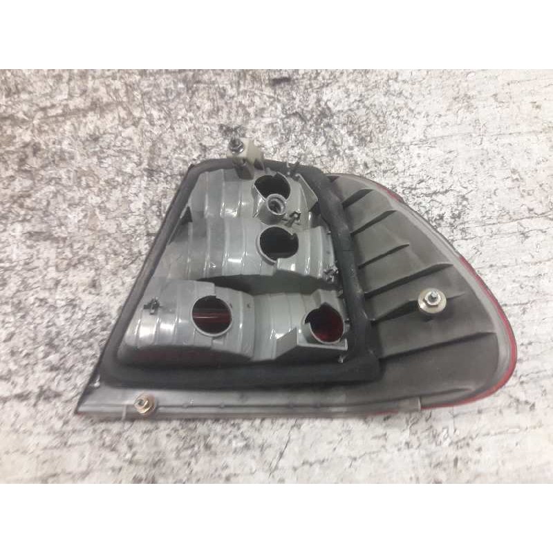 Recambio de piloto trasero izquierdo para bmw serie 3 berlina (e46) 320d referencia OEM IAM - Blanco 2