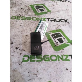 MANDO ELEVALUNAS DELANTERO IZQUIERDO 7421043773 