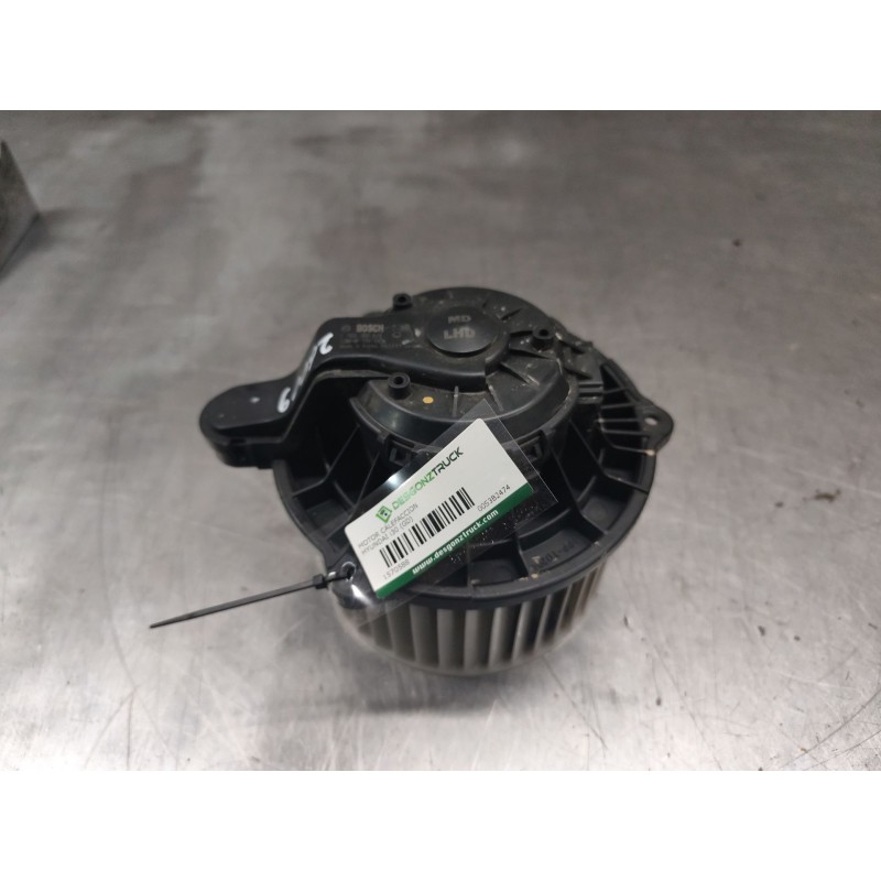 Recambio de motor calefaccion para hyundai i30 (gd) 1.6 crdi referencia OEM IAM 00S3B2474  