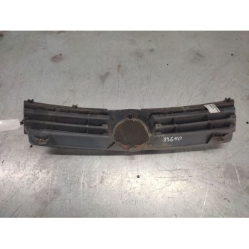 Recambio de rejilla delantera central para volkswagen polo berlina (6n2) conceptline referencia OEM IAM   