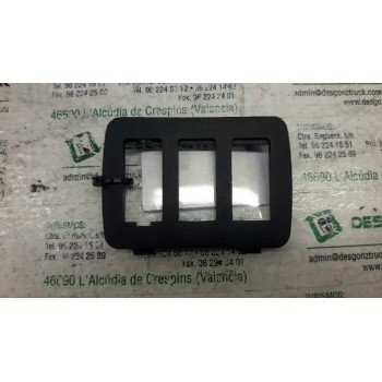 Recambio de embellecedor para bmw serie 3 berlina (e46) 318i referencia OEM IAM 8146033 REGULACION FAROS 