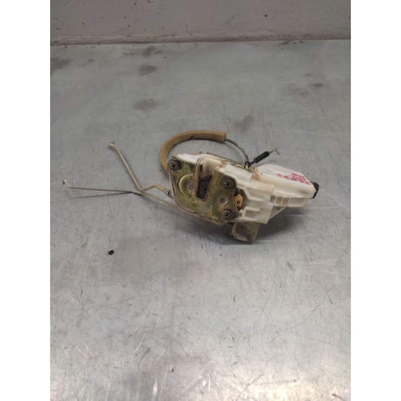 Recambio de cerradura puerta delantera izquierda para mitsubishi pajero referencia OEM IAM   