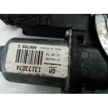 Recambio de elevalunas delantero derecho para opel corsa c blue line referencia OEM IAM 13222280 09113366 