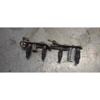 Recambio de rampa inyectora para audi a4 berlina (b5) 1.8 20v referencia OEM IAM 058133681  