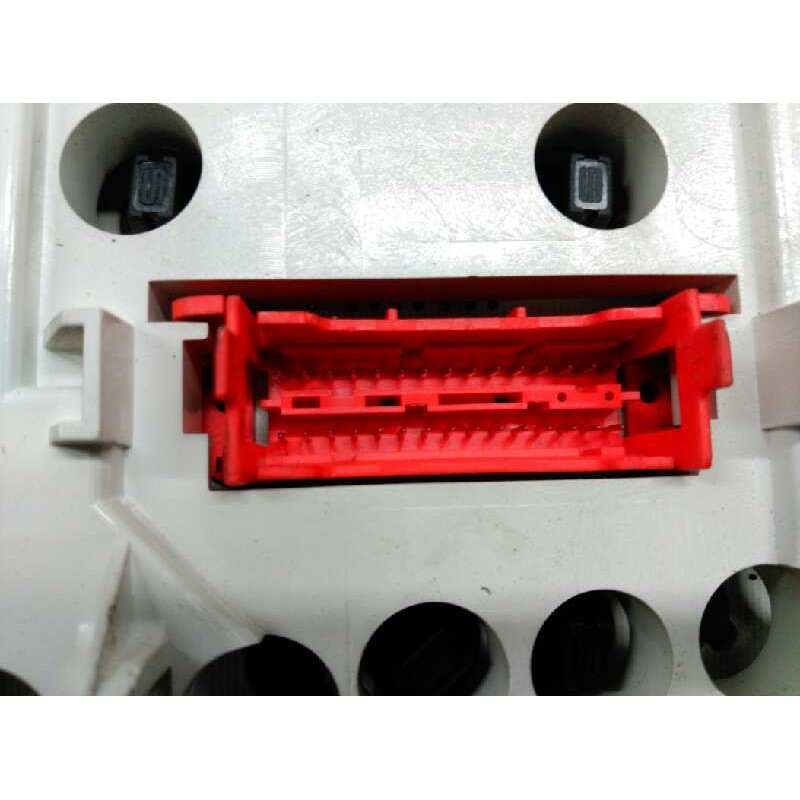 Recambio de cuadro instrumentos para renault trafic (desde 5.89) referencia OEM IAM 7700308313 - Blanco 5