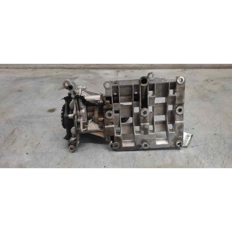 Recambio de bomba aceite para bmw serie 5 berlina (e60) 520d referencia OEM IAM 7798014 - Negro 4