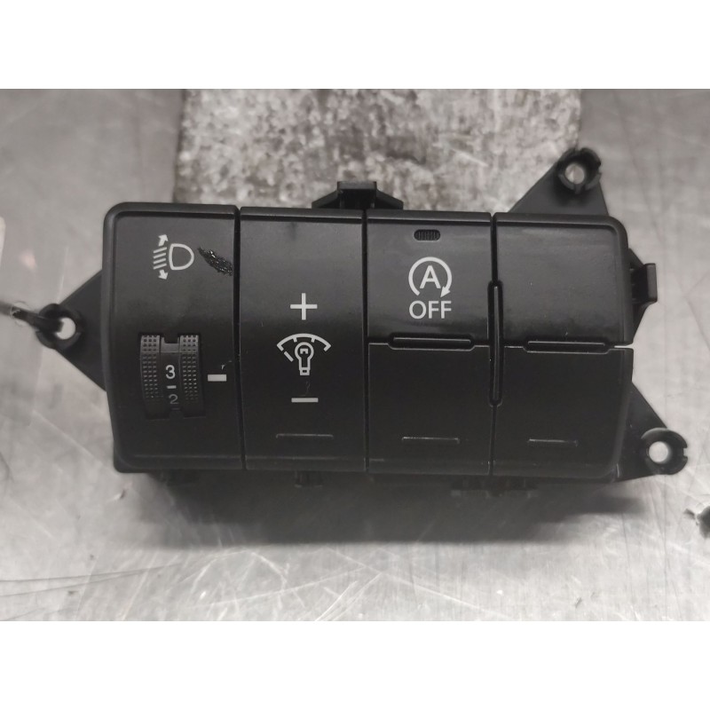 Recambio de boton regulacion de faros para hyundai i30 (gd) 1.6 crdi referencia OEM IAM 93310A6080RY  