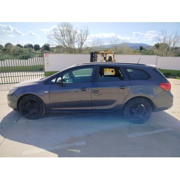 opel astra j sports tourer (p10) del año 2011