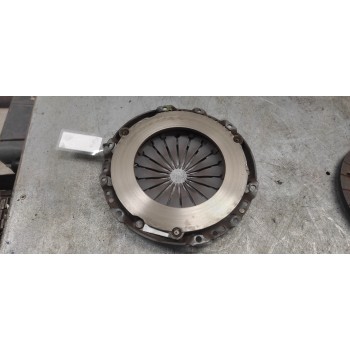 Recambio de kit embrague para citroën berlingo 2.0 hdi collection familiar referencia OEM IAM   