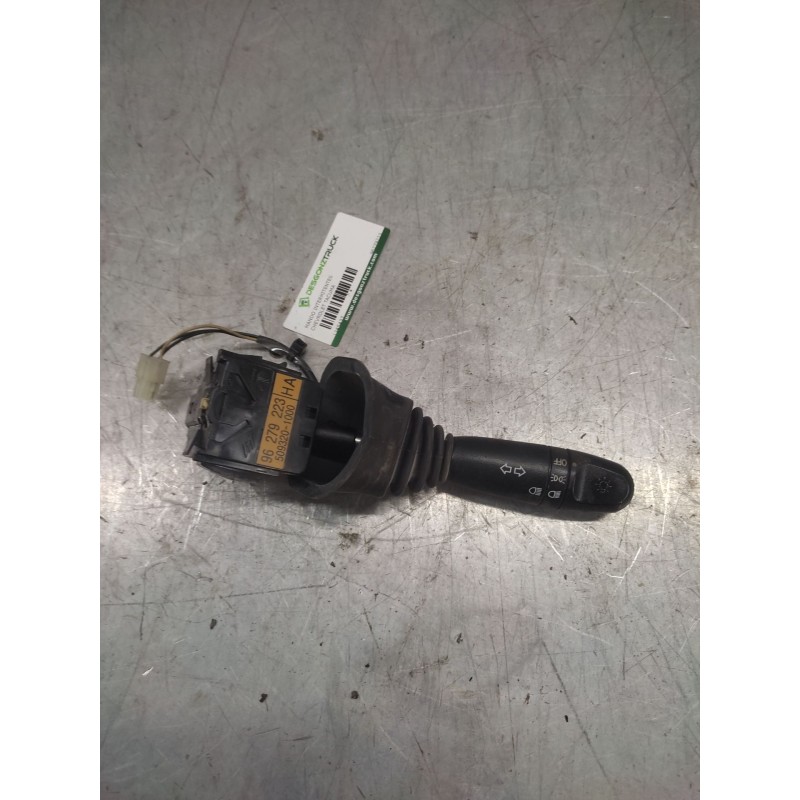 Recambio de mando intermitentes para chevrolet tacuma se referencia OEM IAM 96279223  