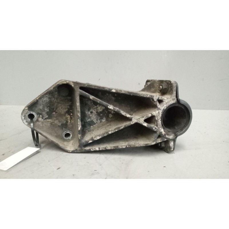 Recambio de soporte guardabarros trasero para daf serie xf105.xxx 12.9 diesel referencia OEM IAM   