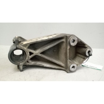 Recambio de soporte guardabarros trasero para daf serie xf105.xxx 12.9 diesel referencia OEM IAM   