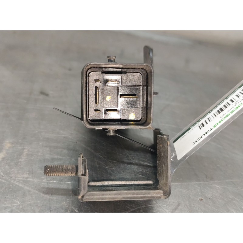 Recambio de caja precalentamiento para hyundai i30 (gd) 1.6 crdi referencia OEM IAM 368302A300 3