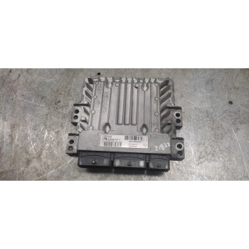 Recambio de centralita motor uce para renault megane iii berlina 5 p dynamique referencia OEM IAM 237100307R S180067106A 