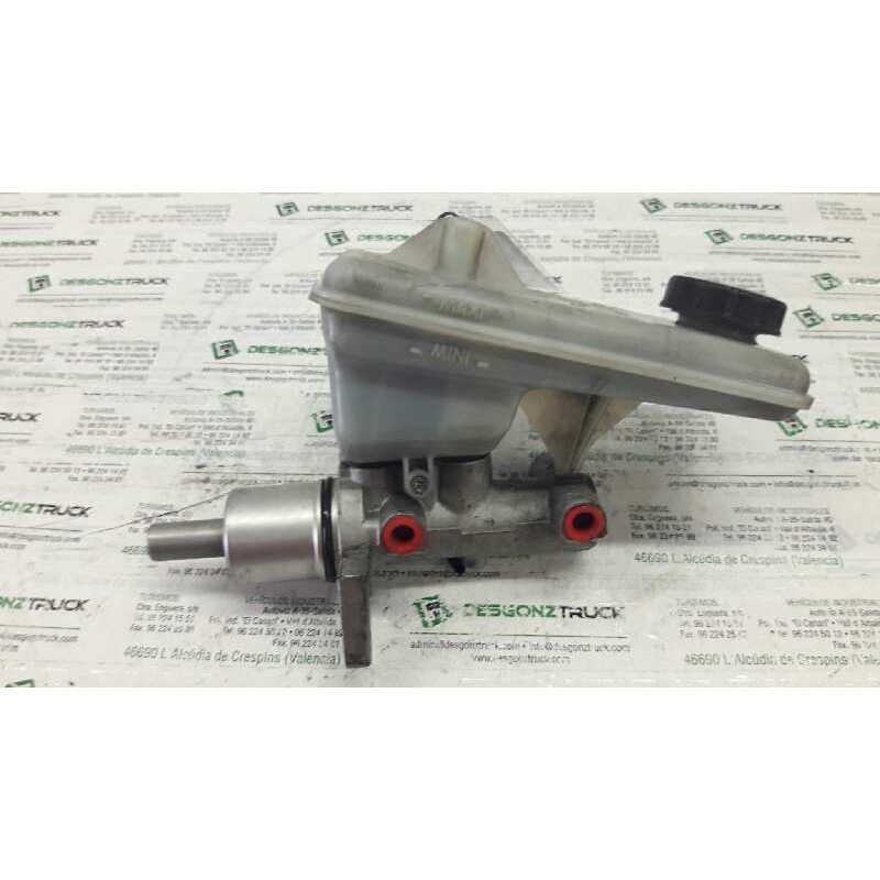 Recambio de bomba freno para opel vivaro combi 2.7t corto referencia OEM IAM 32067008C  