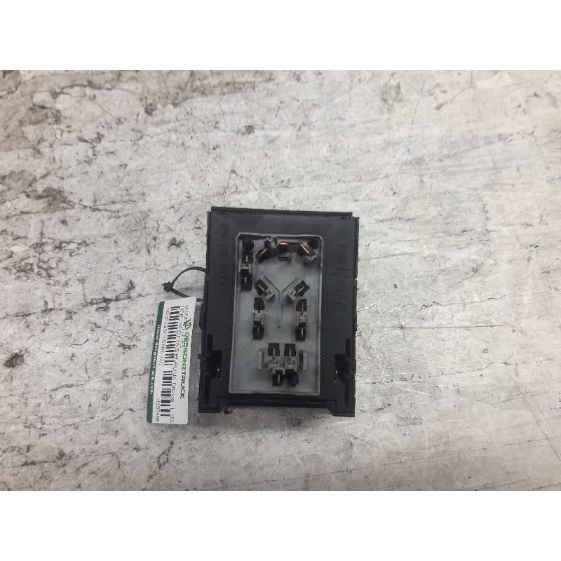 Recambio de mando luces para opel vectra b berlina básico referencia OEM IAM 90504968 90569814 0702002B 2