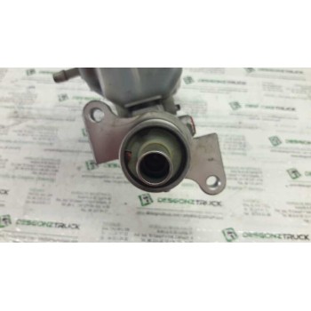 Recambio de bomba freno para opel vivaro combi 2.7t corto referencia OEM IAM 32067008C  