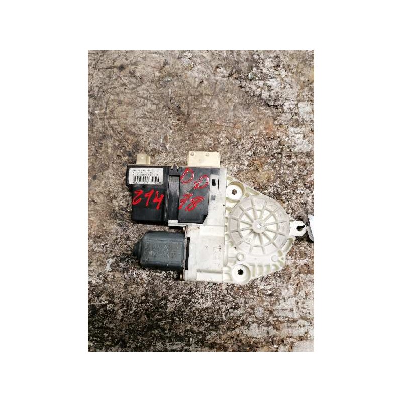 Recambio de motor elevalunas delantero derecho para citroën c4 berlina sx referencia OEM IAM 996388101 503620090404 20/6 PINS 2