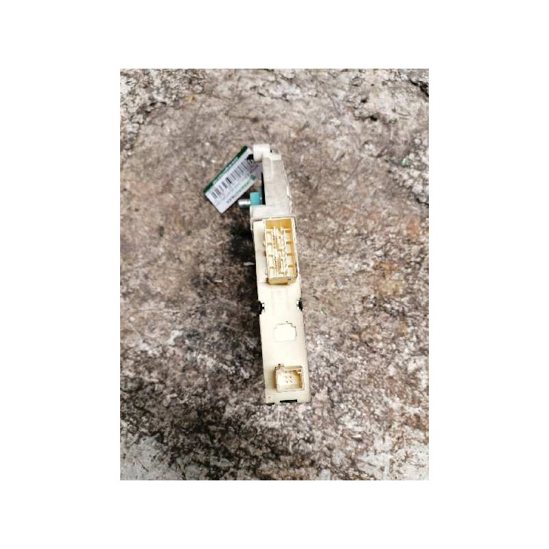 Recambio de motor elevalunas delantero derecho para citroën c4 berlina sx referencia OEM IAM 996388101 503620090404 20/6 PINS 3