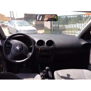 seat ibiza (6l1) del año 2003